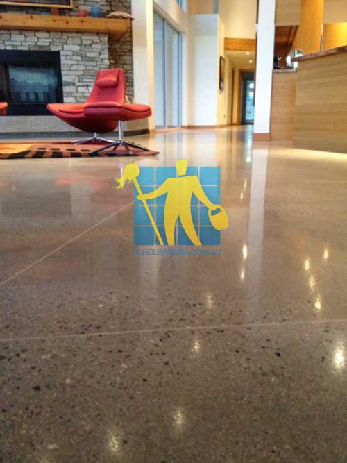 Gold Coast home shiny polished concrete floor