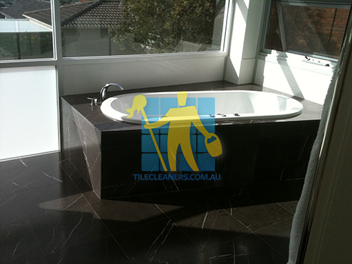 Wollongong granite tile bathroom bath tub
