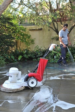 Cairns High Pressure Cleaning method