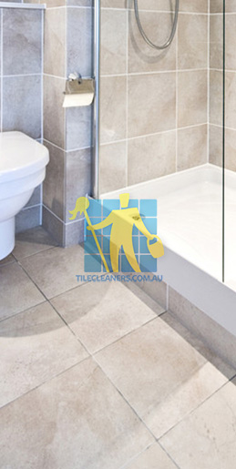 contemporary bathroom with fake marble like ceramic tiles large Gold Coast/Elanora