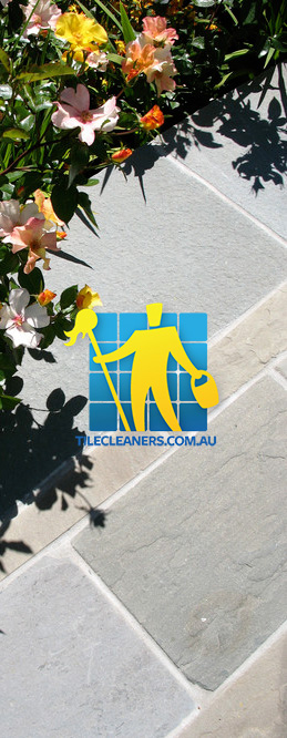 Brisbane Moreton Bay Region Deception Bay/Eastern Suburbs bluestone tiles outdoor traditional landscape flowers