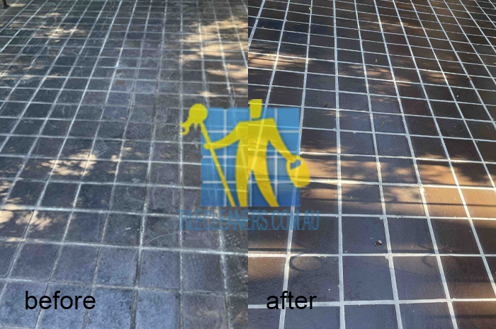 shower repair.png restaurant with ceramic floor