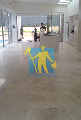 travertine tiles in large empty livingtoom large tiles after cleaning Perth/South Perth